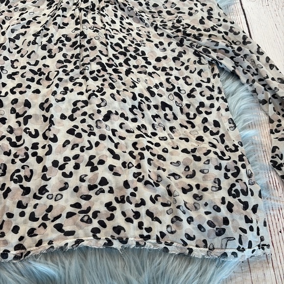 Bella Dahl Animal Print Raw Hem Top sz S - Picture 7 of 12